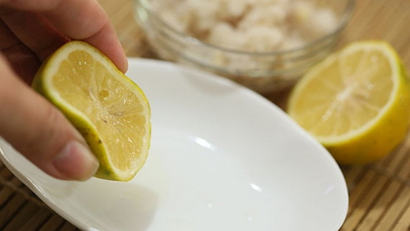 Mách bạn cách diệt bọ chét đơn giản bằng chanh
