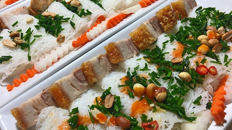 Mách bạn cách làm bánh hỏi gạo lứt ngon đúng vị 1