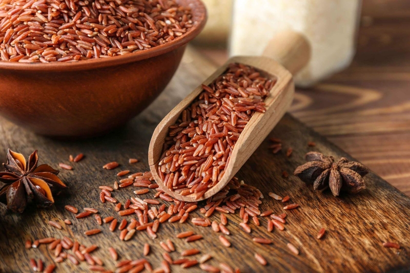 Mách bạn cách làm bánh hỏi gạo lứt ngon đúng vị 2