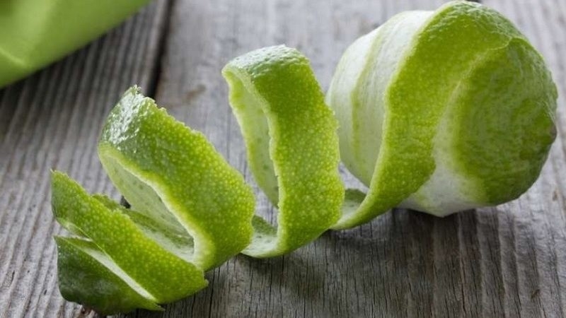 Cách pha nước súc miệng listerine từ chanh, rượu trắng và soda