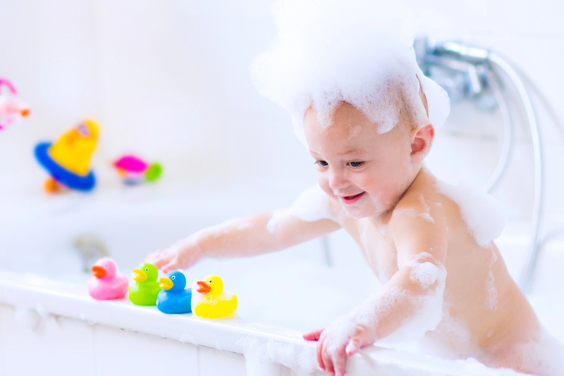 Mách bạn những tiêu chuẩn lựa chọn sữa tắm gội an toàn cho trẻ nhỏ 2