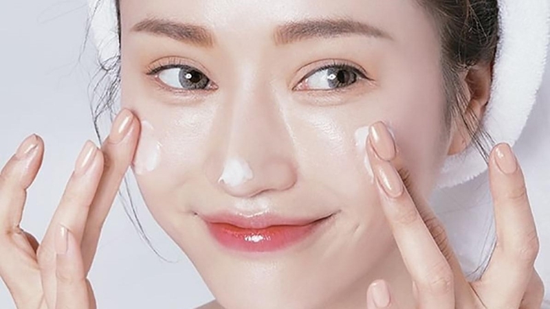 Mách chị em các bước chăm sóc da tuổi 40 3