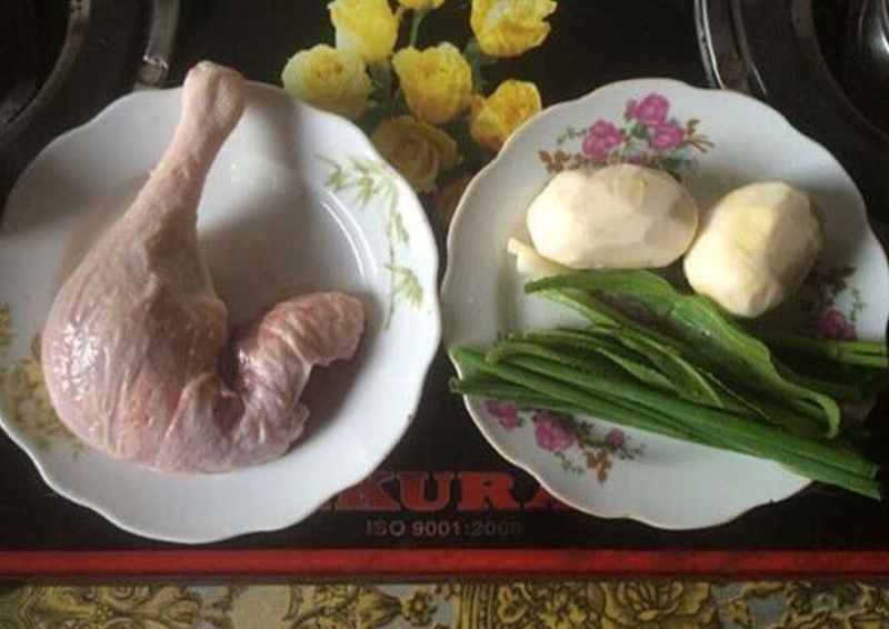 Mách mẹ 3 món cháo khoai sọ cho bé ăn dặm bổ dưỡng 2