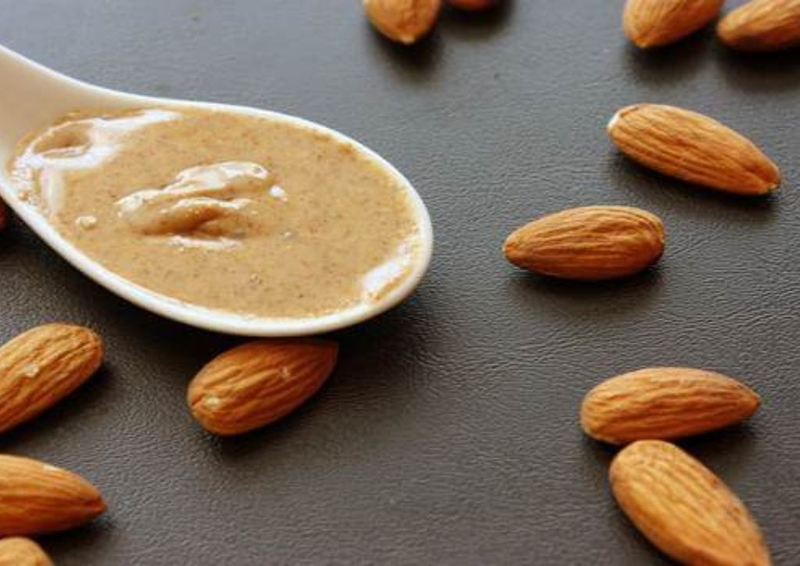 Mách mẹ cách nấu cháo hạnh nhân cho bé ăn dặm ngủ ngoan chóng lớn&nbsp; 3