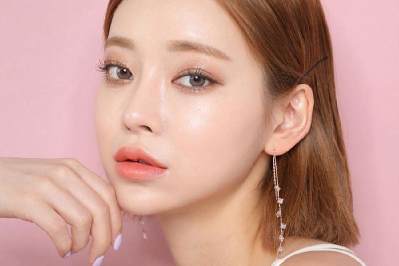 Bí quyết trang điểm mắt hoàn hảo cho buổi tối hẹn hò của nàng- 3