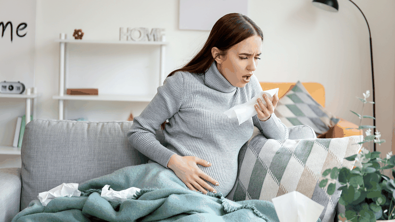 Trong trường hợp bị ho, mẹ bầu có thể thử uống nước ép tần ô để nhanh chóng giảm ho, tiêu đờm