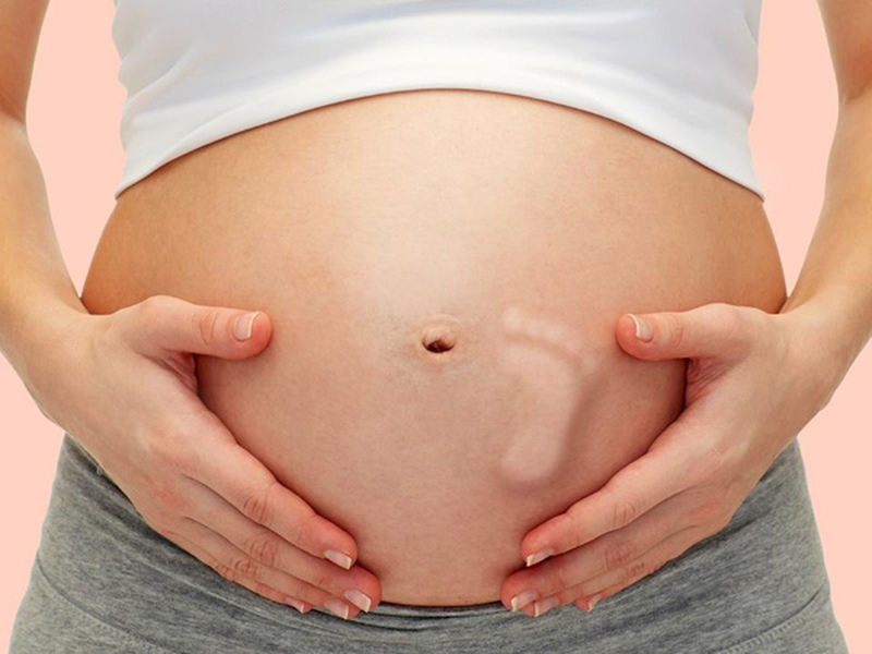 Nguyên nhân thú vị chuyện mẹ mang thai em bé bị nấc cụt 1