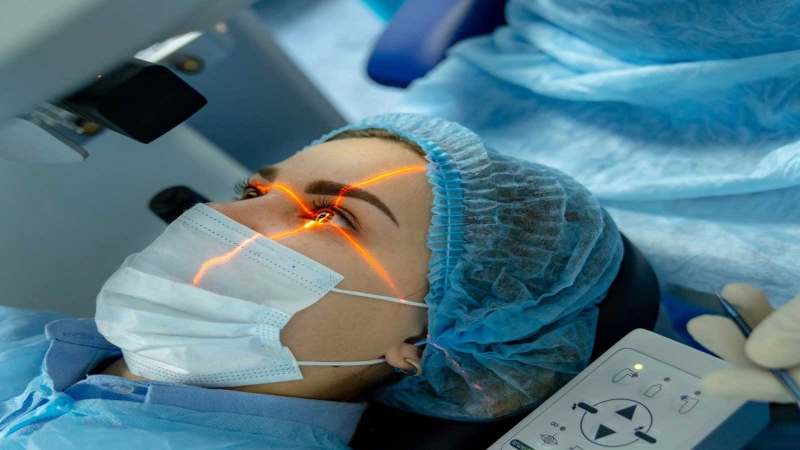 Mắt 4/10 là cận bao nhiêu độ? Một số cách điều trị cận thị  4