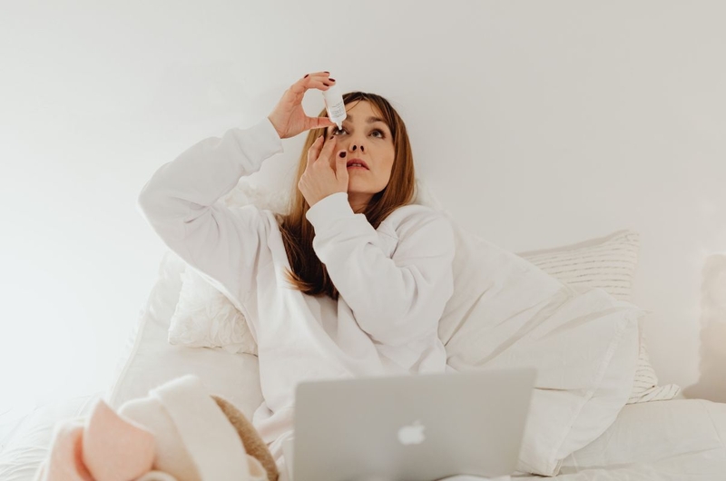 Mắt bị cộm mí trên: Nguyên nhân và cách điều trị 4