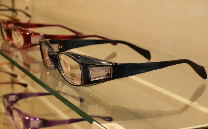 Mắt kính chống khô mắt trợ thủ đắc lực cho đôi mắt của bạn 1