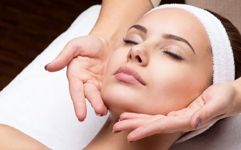 Nên duy trì các bài tập vận động cơ mặt để hỗ trợ gương mặt trở nên hài hòa và cân đối hơn