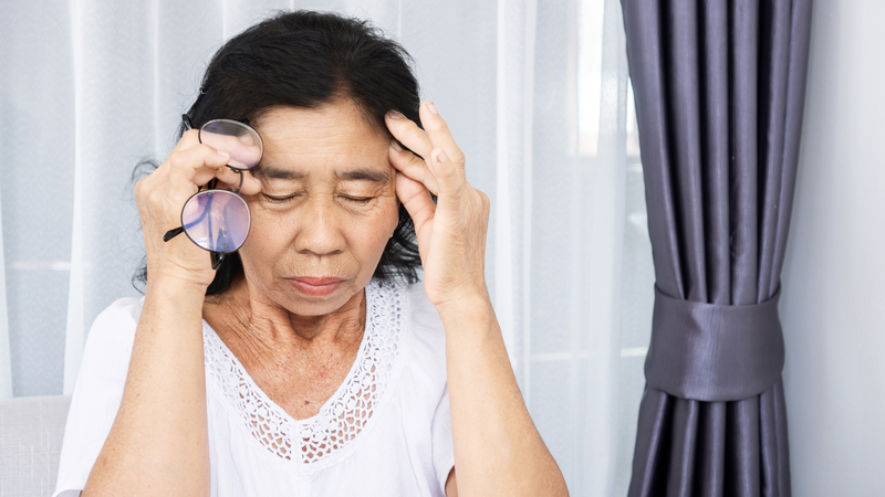 Mắt mờ đột ngột: Dấu hiệu cảnh báo đột quỵ tiềm ẩn 2