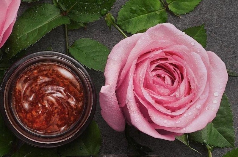 Mặt nạ hoa hồng: Công dụng và cách dùng hiệu quả 3