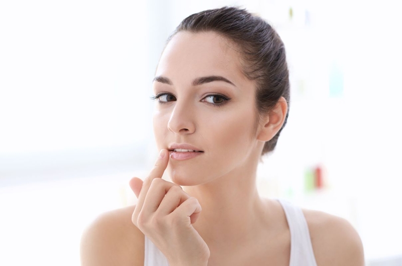 Có cần thiết bôi mặt nạ ngủ môi không? Mặt nạ ngủ cho môi có tác dụng gì 4