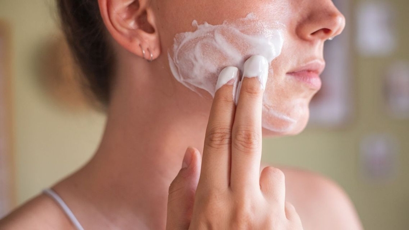 Mặt nạ sữa chua không đường&nbsp;tiện lợi, dễ sử dụng