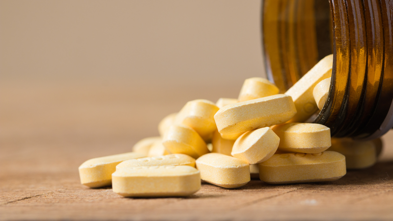Người trưởng thành nên sử dụng melatonin theo hướng dẫn của sản phẩm hoặc tư vấn từ nhân viên y tế