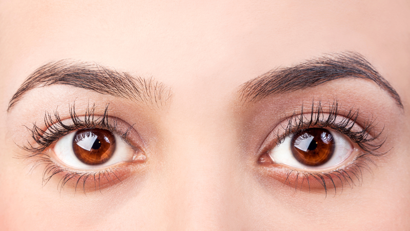 Mắt tam bạch là gì? Dấu hiệu nhận biết và sự thật ít ai biết 3