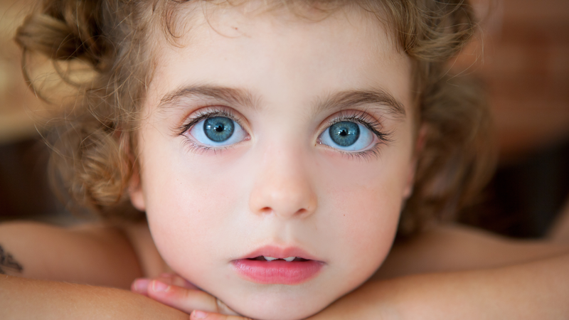 Mắt tam bạch là gì? Dấu hiệu nhận biết và sự thật ít ai biết 4