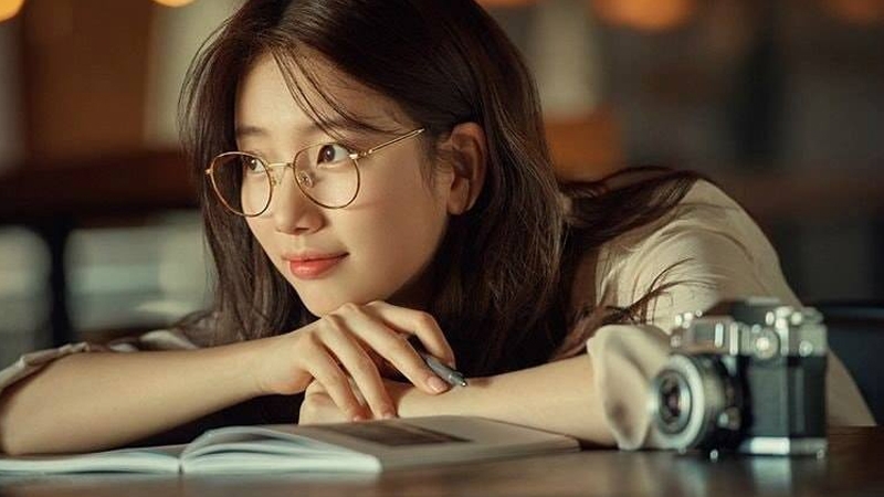 Mặt tròn đeo kính gì hợp? Mách bạn những cách chọn kính đẹp cho người mặt tròn 3