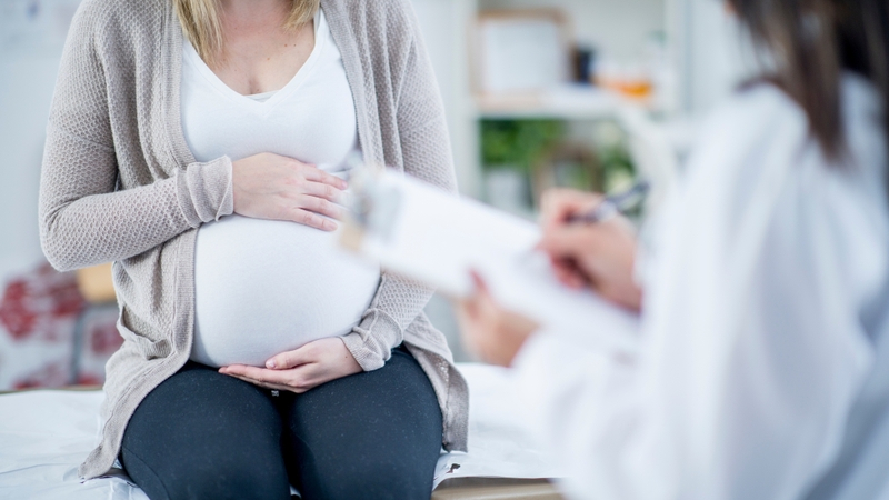 Máu báo thai ra nhiều ngày có sao không? Nguyên nhân và cách xử trí 6