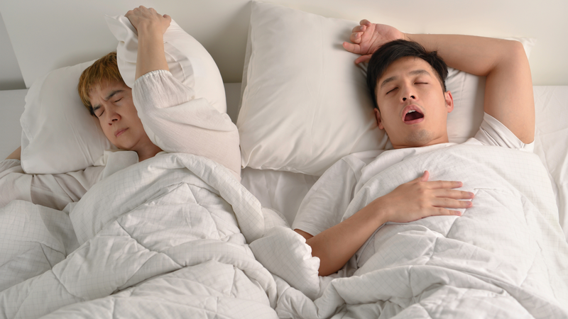 Tiếng ngáy xảy ra khi không khí không thể di chuyển tự do qua mũi và họng trong lúc ngủ