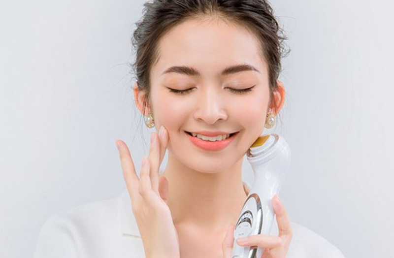 Máy đẩy tinh chất: Thiết bị làm đẹp đưa dưỡng chất thẩm thấu sâu trong da 2