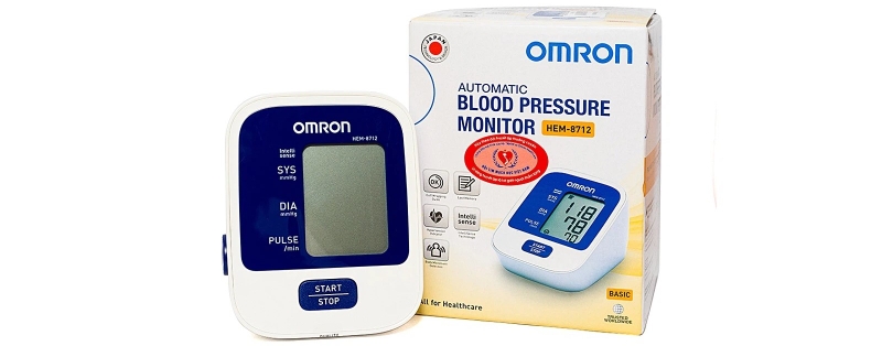 Review máy đo huyết áp Omron Hem-8712 2