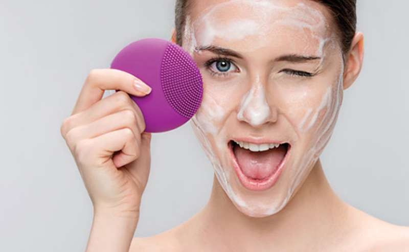 Máy rửa mặt là gì? Có nên dùng máy rửa mặt không? 3