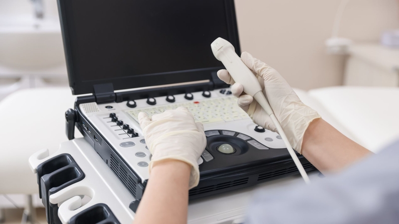 Máy siêu âm là thiết bị y tế chẩn đoán hình ảnh không xâm lấn