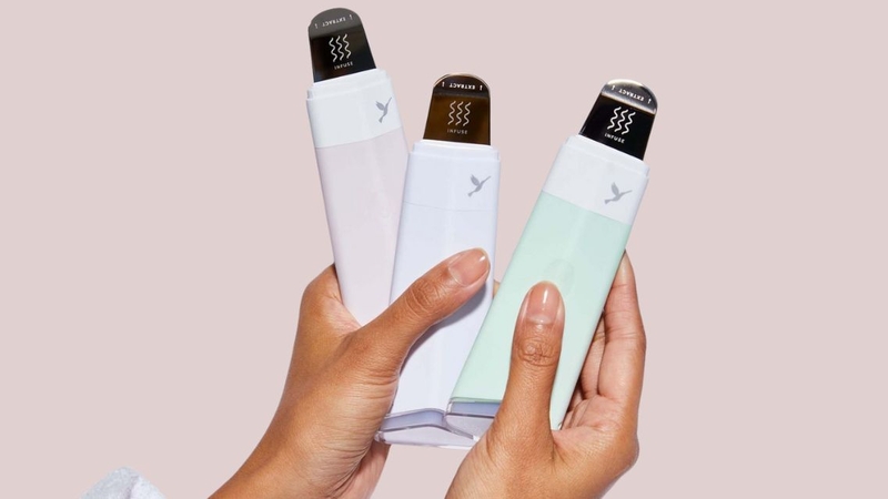 Nhiều người đang lựa chọn máy sủi da để chăm sóc da mặt