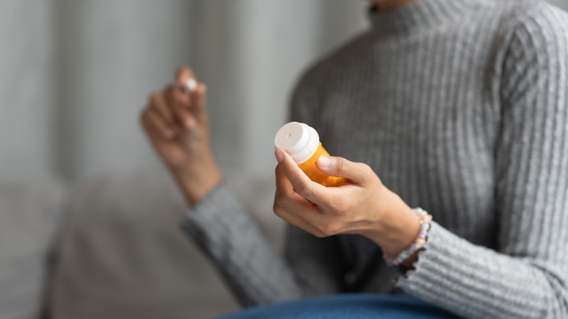 Mang thai 3 tháng đầu có nên uống canxi hay không là thắc mắc của nhiều người