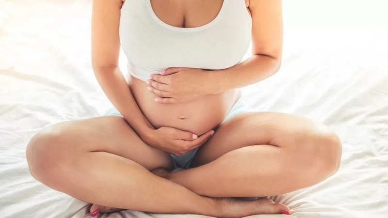 Mẹ bầu ra sữa non sớm có sao không 3