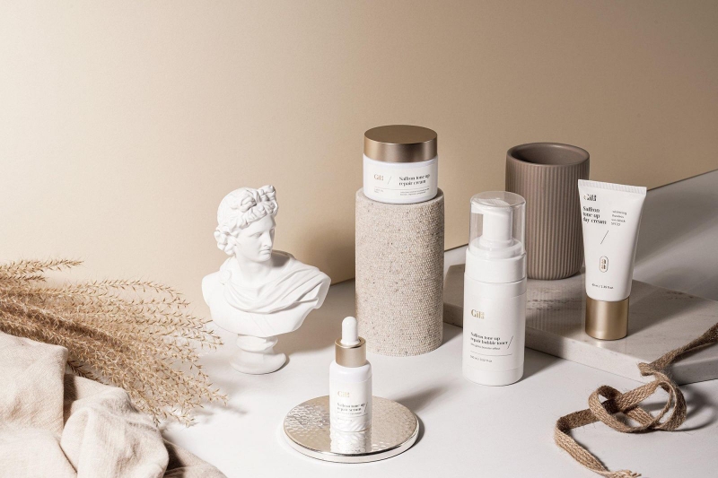 Mẹ cho con bú dùng kem dưỡng da mặt được không 1