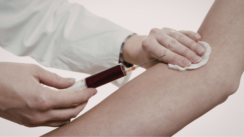 Ở Việt Nam, nhóm máu Rh- (Rh âm) được xem là rất hiếm