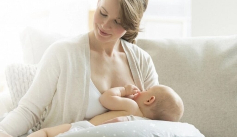 Mẹ sau sinh có được ăn hạt dẻ cười không? Ăn nhiều hạt dẻ cười có hại cho mẹ và bé không? 2