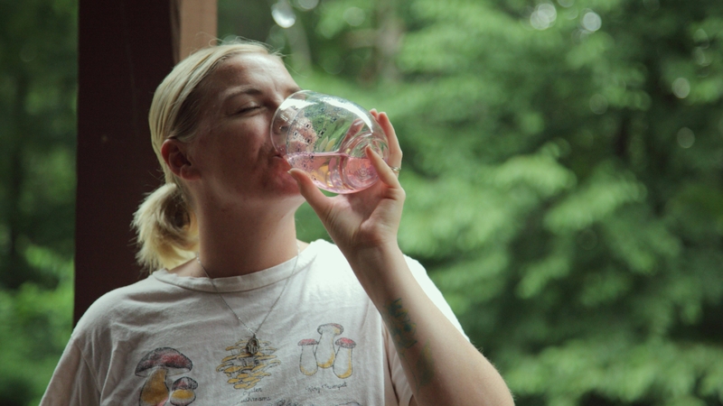 Nên uống men vi sinh sau kháng sinh khoảng hai giờ để tránh lợi khuẩn bị tiêu diệt