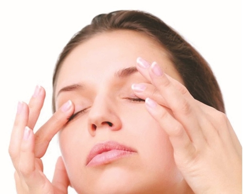 Mẹo chữa khô mắt mãn tính cực kỳ đơn giản 3