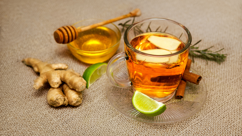 Uống nước gừng mật ong giúp tán hàn, giảm ho