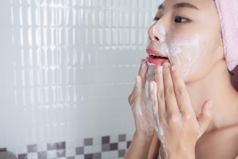 Mẹo tẩy trang bằng Vaseline không phải ai cũng biết 3
