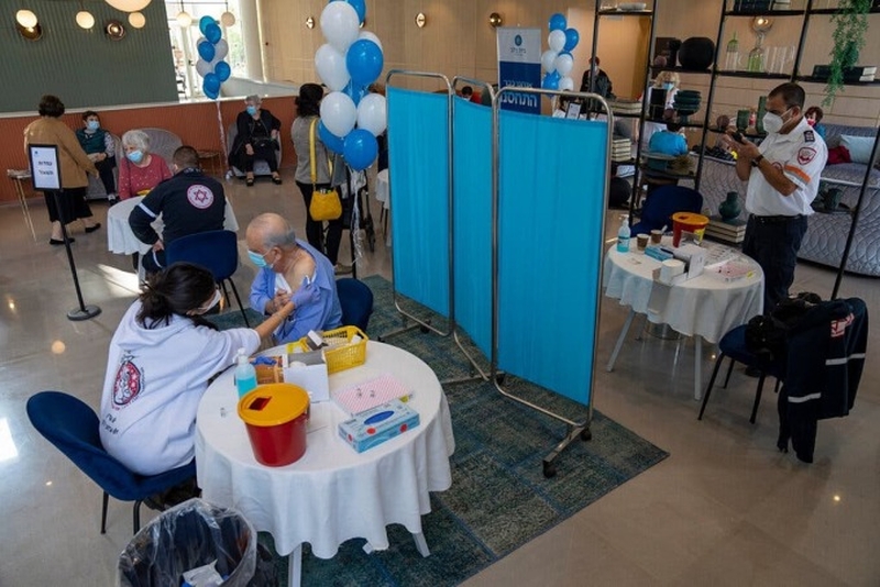 Có nên tiêm vaccine Covid 6 tháng một lần?2