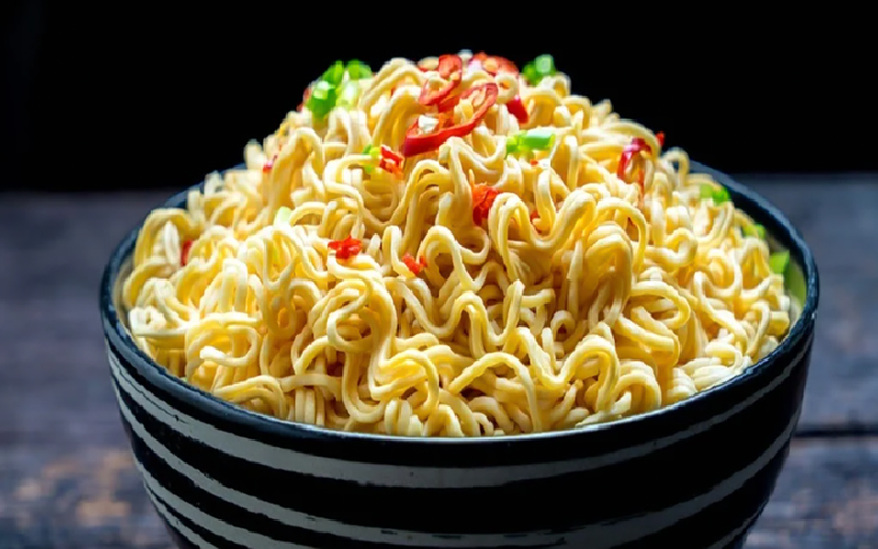 Mì ramen ăn liền có tốt không? Hiểm họa từ món mì ăn liền 2