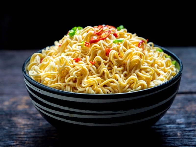 Mì tôm làm từ bột gì? Những điều bạn cần biết 2