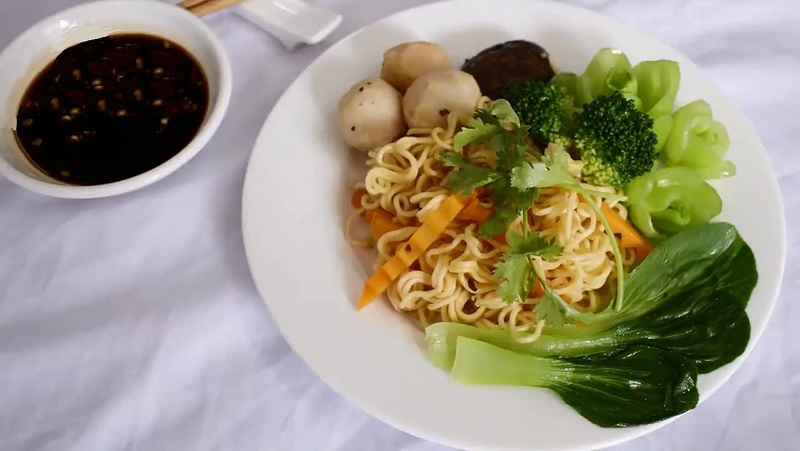 Mì tôm làm từ bột gì? Những điều bạn cần biết 4