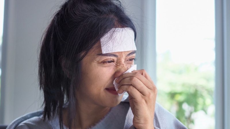 Tác dụng chính của miếng dán là làm mát tại chỗ và giúp người đang sốt cảm thấy dễ chịu hơn
