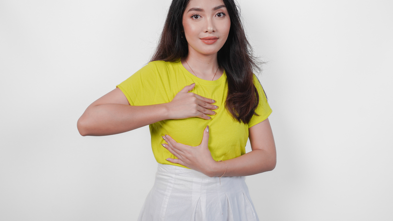 Miếng lót thấm sữa giúp ngăn sữa mẹ thấm ra áo