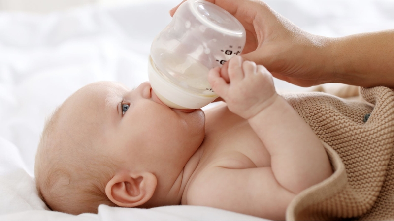 MLC chứa nhiều hợp chất sinh học có lợi, hỗ trợ sự phát triển của trẻ