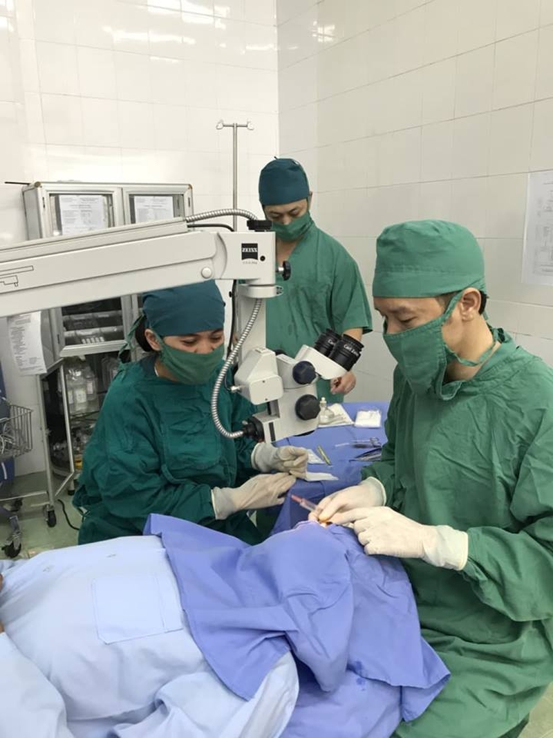 Tất tần tật về phương pháp mổ mộng thịt ghép kết mạc tự thân 3