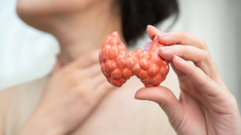 Mổ nội soi tuyến giáp: Quy trình, chỉ định, ưu điểm và biến chứng 3