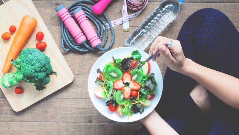 mổ rò luân nhĩ có để lại sẹo không 3