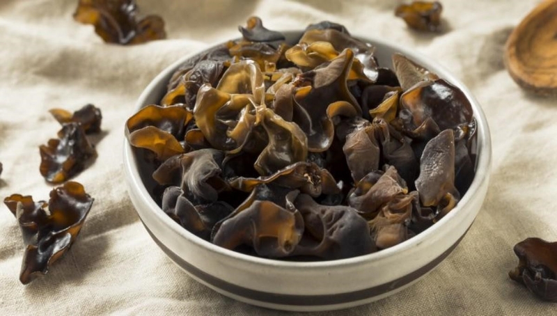 Mộc nhĩ bị mốc có ăn được không? Mộc nhĩ kỵ với những thực phẩm nào? 3